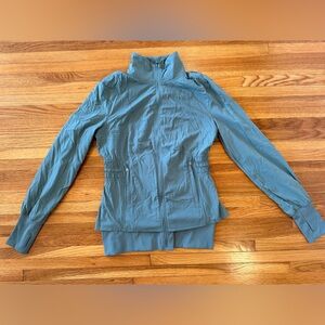 Lululemon jacket size 6
